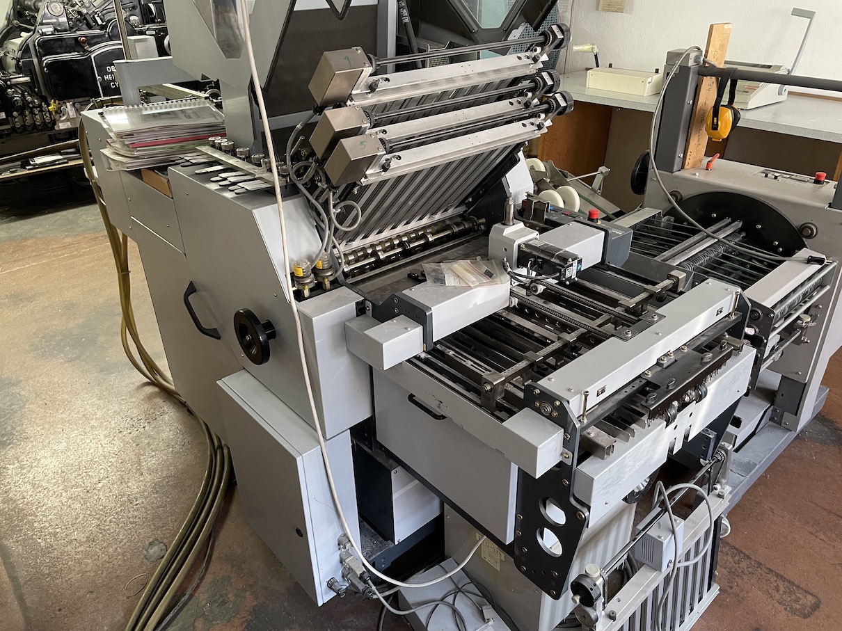Horizon AFC 546 AKT with extra Gate Fold Buckle